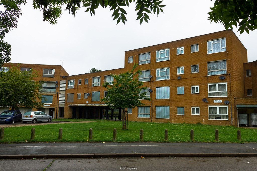 Rectory Park Estate, UB5 Taken at 1607 on Friday 14th Aug… Flickr