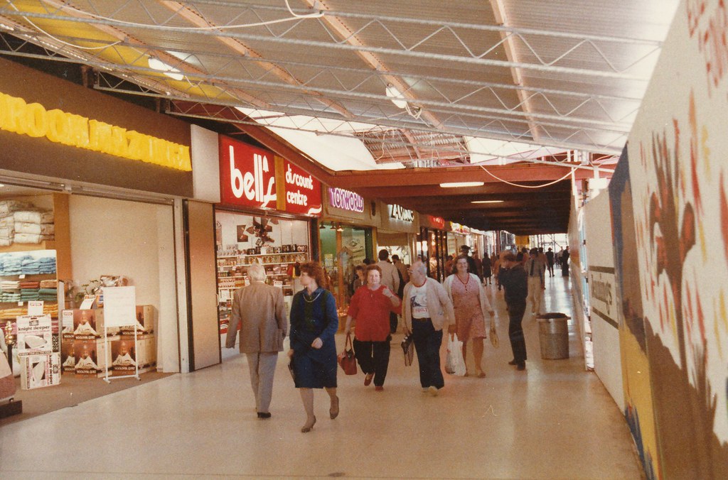Elizabeth City Centre, 1984 PH1267b Playford Library Service Flickr