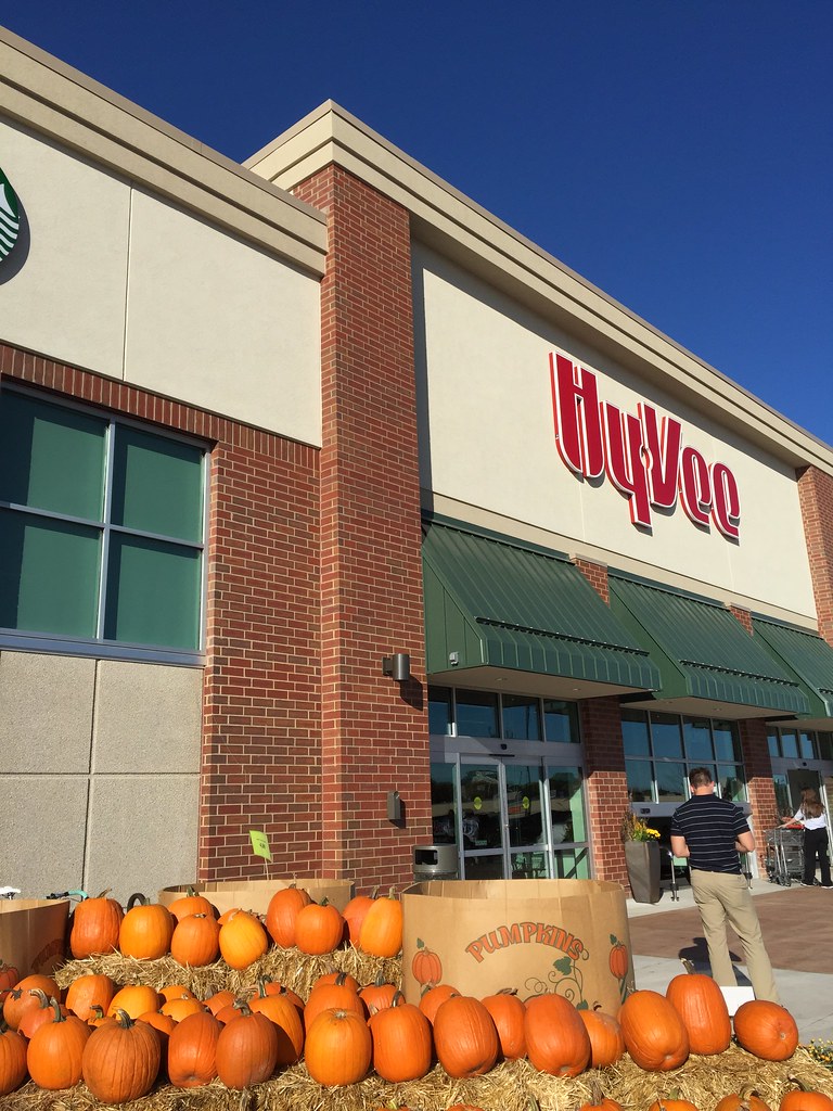 The new HyVee New Hope grocery store m01229 Flickr