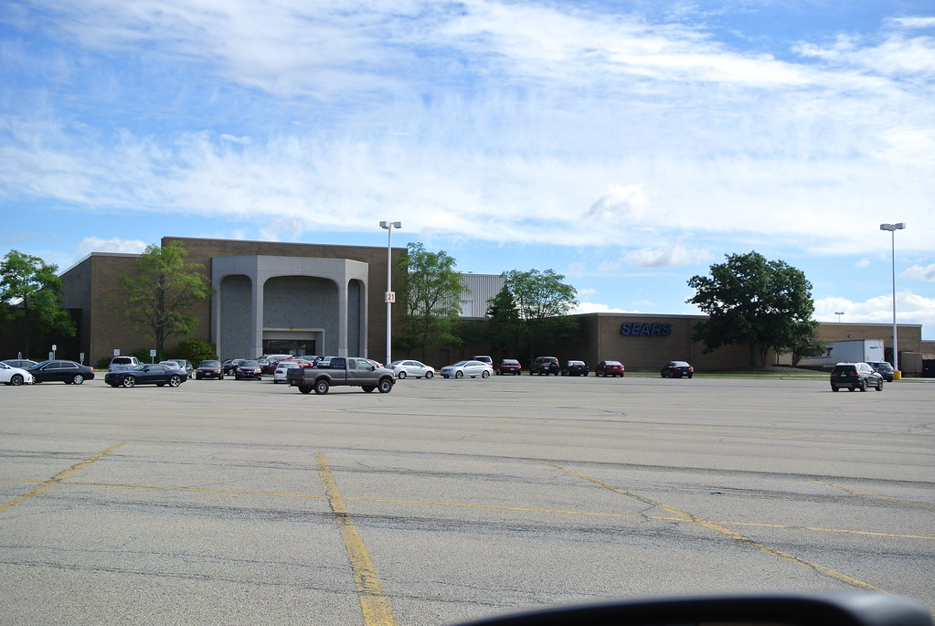 Sears Louis Joliet Mall The Louis Joliet Mall opened its d… Flickr
