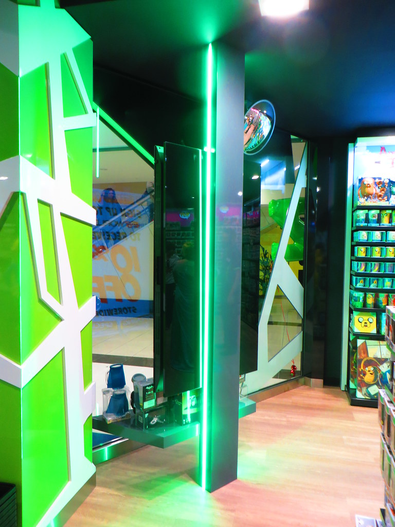 EB Games + Zing Pop Culture in Rundle Mall Ryan Smith Flickr