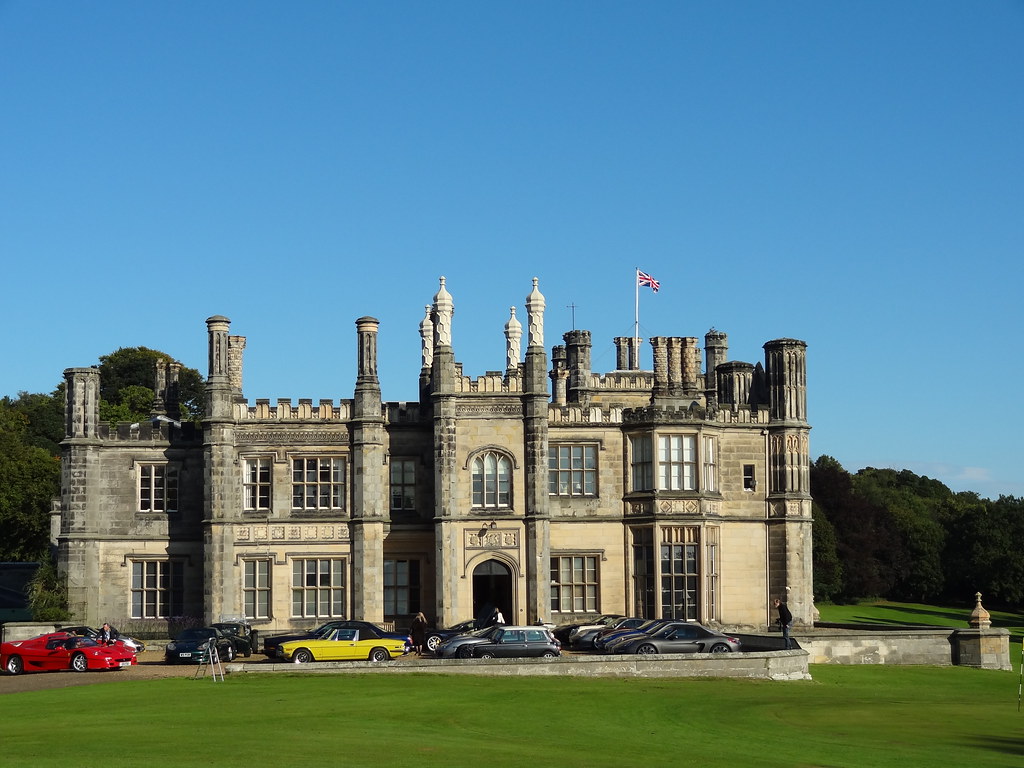 at Dalmeny House (22) Iain Cameron Flickr