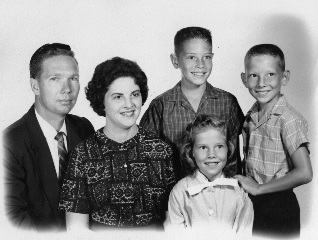 Burney Duane, Shirley, Dennis, Dana, Cheryl Delk. Photo co… Flickr