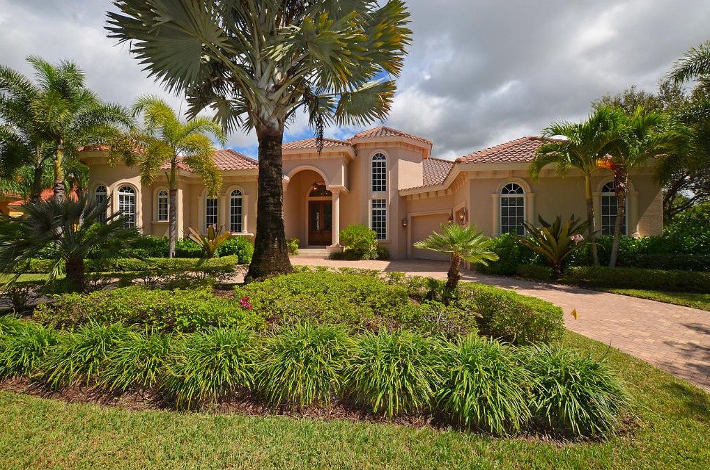 Estero Gated Communities Choose the Estero Gated Communit… Flickr