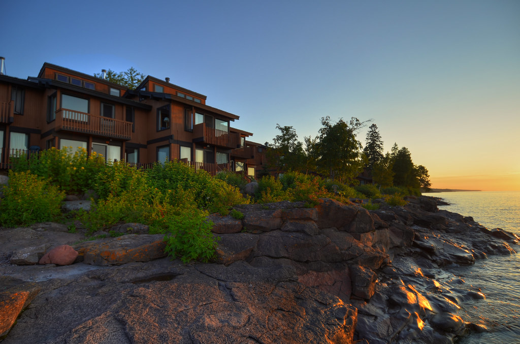 Lutsen Villa Sunrise Douglas Draeger Flickr