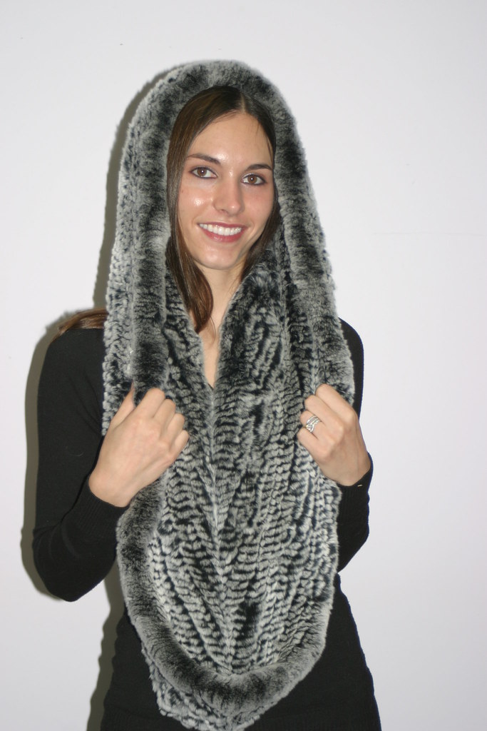 IMG_5630 Hooded Infinity Scarf Muscalus Furs Flickr