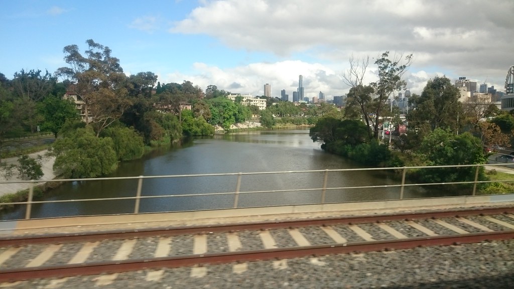 Melbourne skyline and Yarra River from the South Yarra rai… Flickr