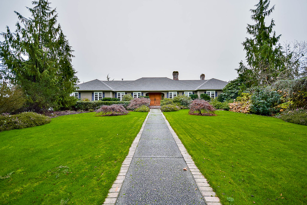 13469 27 Avenue, Surrey by Antonia Tong 02 Flickr