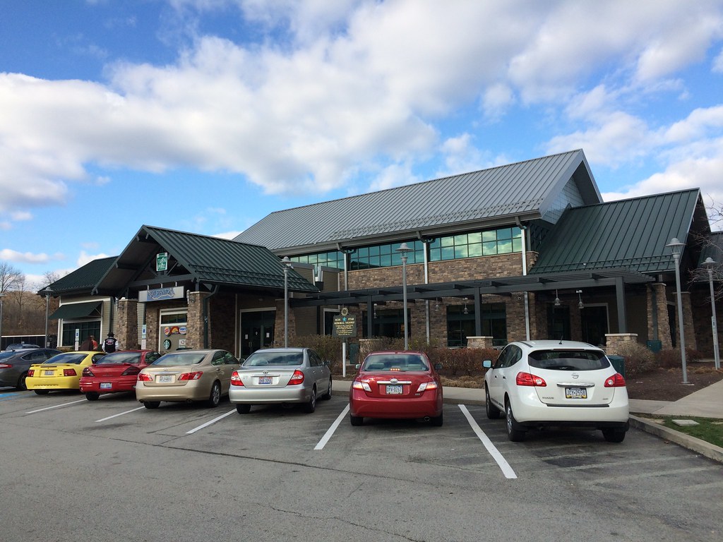 IMG_7495 New Stanton Service Plaza. Pennsylvania Turnpike,… Flickr