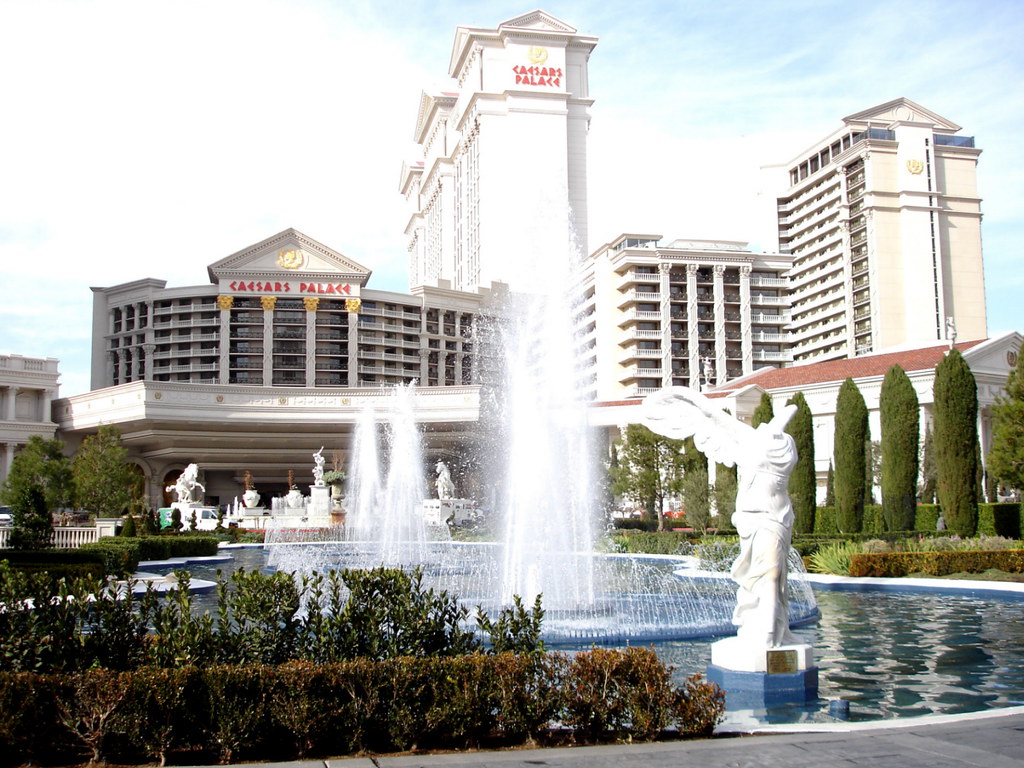 Caesar Salad Front of Caesar's Palace. Fountains, gardens,… Flickr
