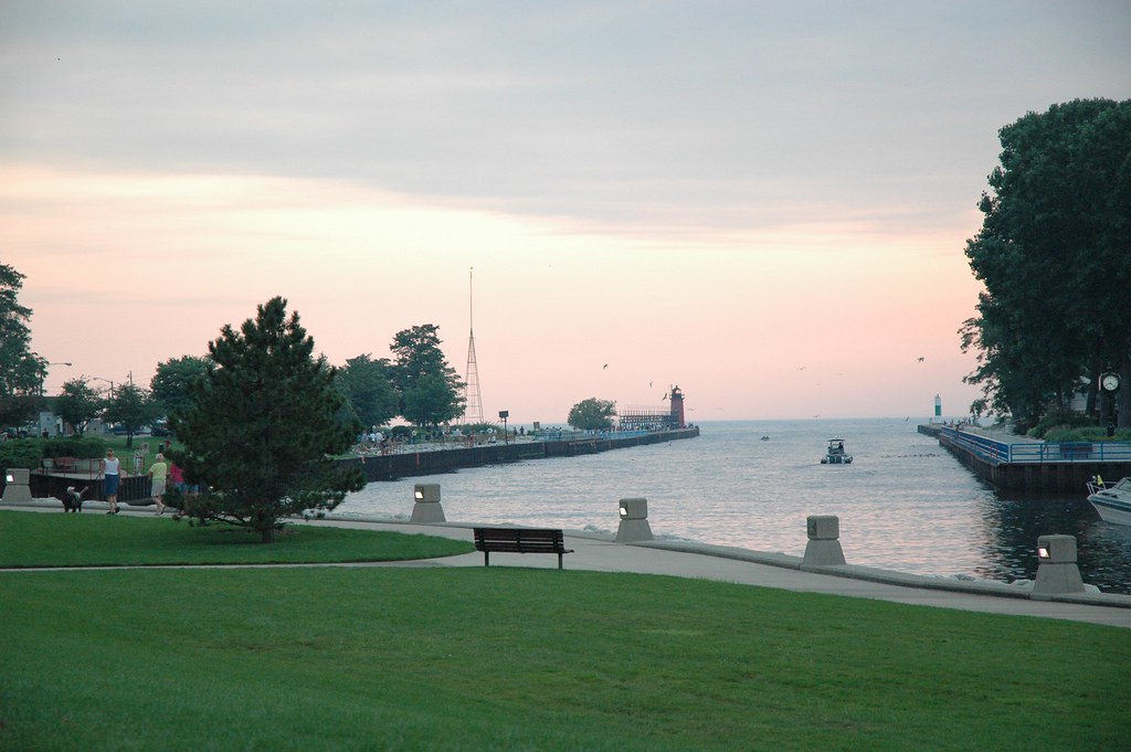 South Haven Harbor This is the entrance to the South Haven… Flickr