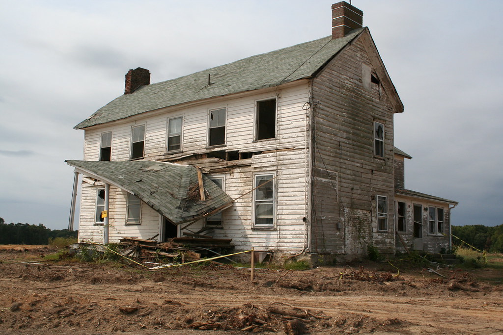 Farmhouse, Old Trenton Road Derelict farmhouse on Old Tren… Flickr