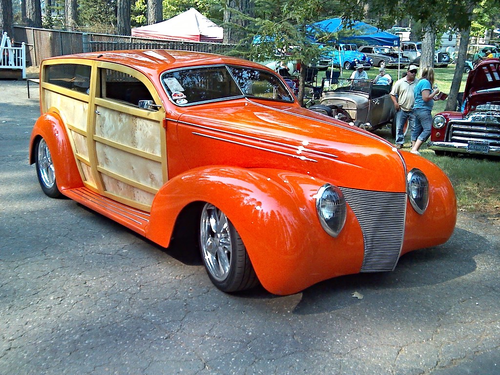 1939 Ford Woodie (Customized) Cruisin' the Pines Car Show,… Flickr