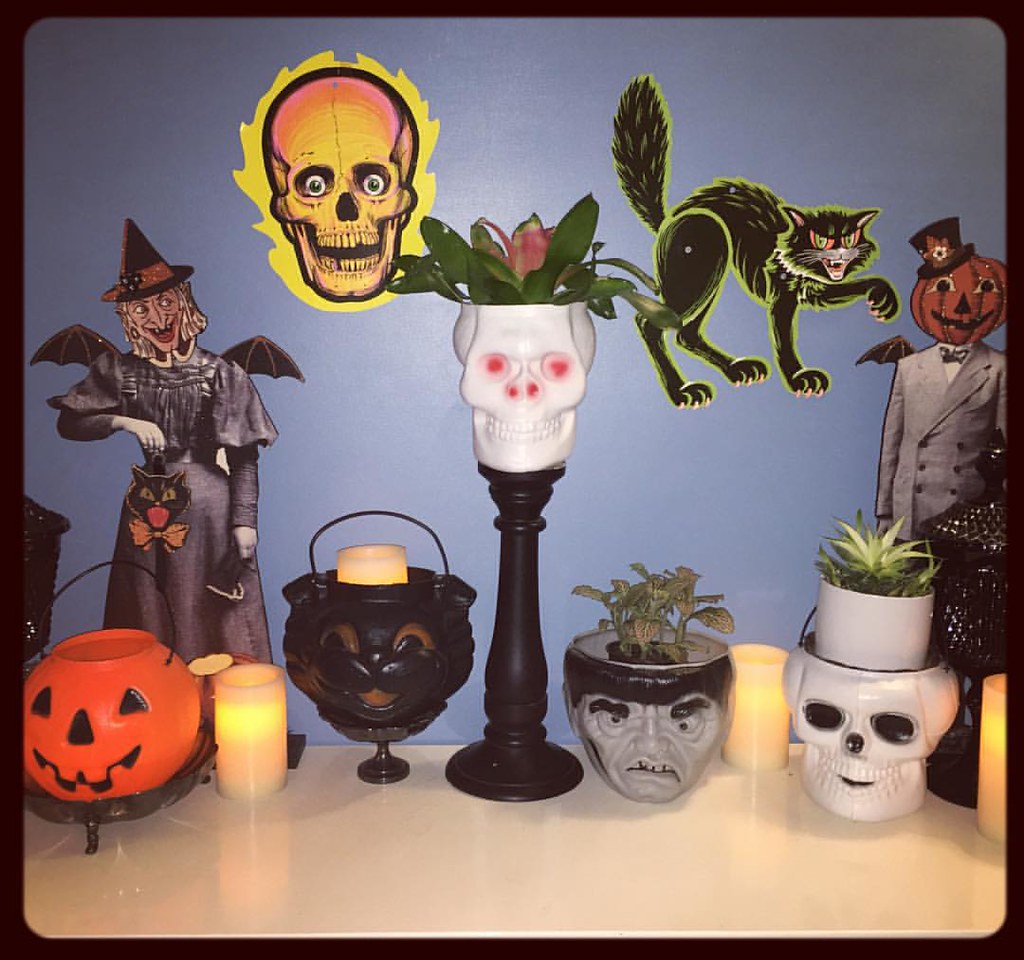 My vintage Halloween candy bucket collection. Loved displa… Flickr