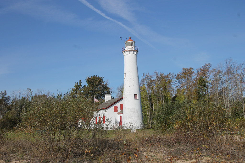 Sturgeon Point Lighthouse (Harrisville, Michigan) Octobe… Flickr