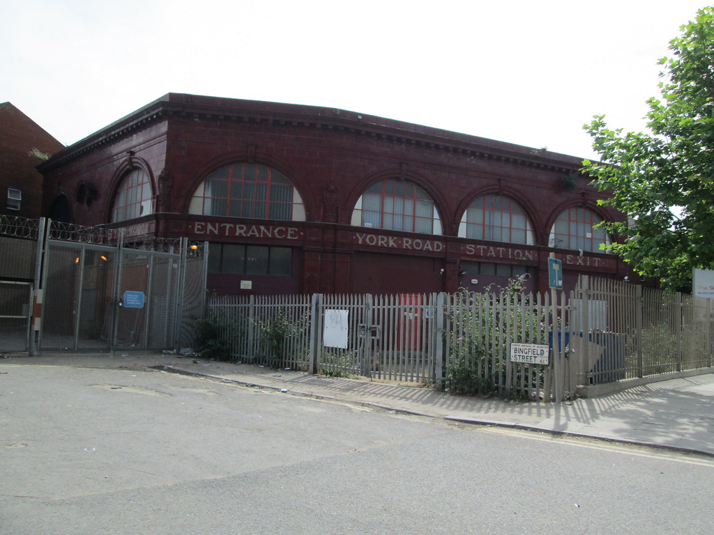 Walk 19 Former York Road Station Piccadilly Line walk … Flickr