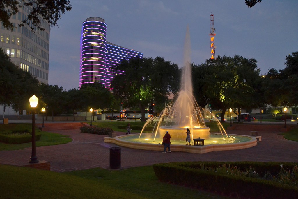 Ferris Plaza Ferris Plaza. Dallas, Texas. jpellgen (1179_jp) Flickr