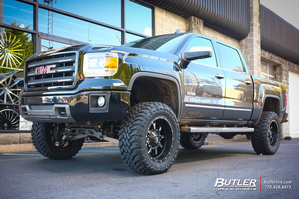 GMC Sierra 1500 with 20in Fuel Krank Wheels and Toto MT Tires with 6in