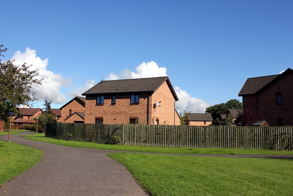 Broomridge.Stirling Claymore drive. boneytongue Flickr