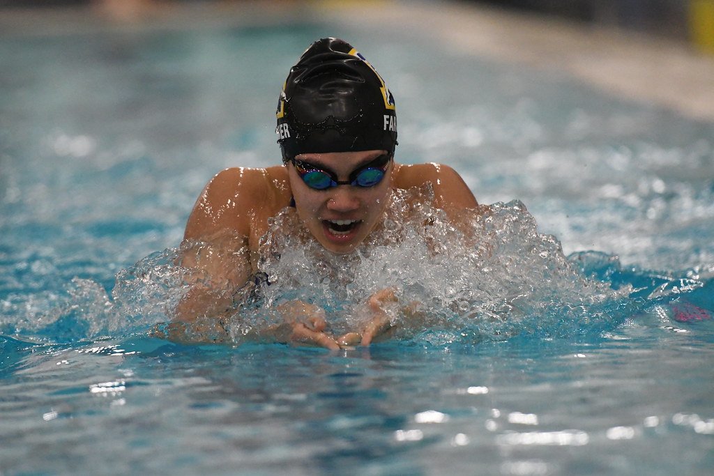 Day 2 of Nanooks Women's swim team taking on Drury college… Flickr