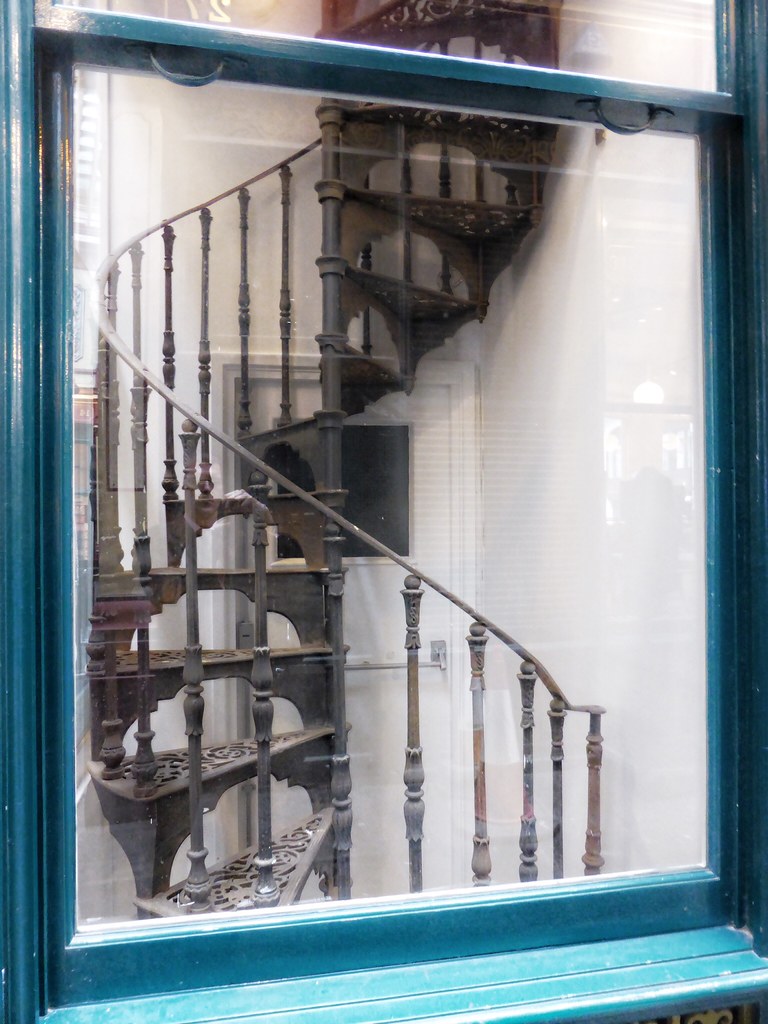 Corkscrew A small iron staircase in Leadenhall Market Doug Flickr