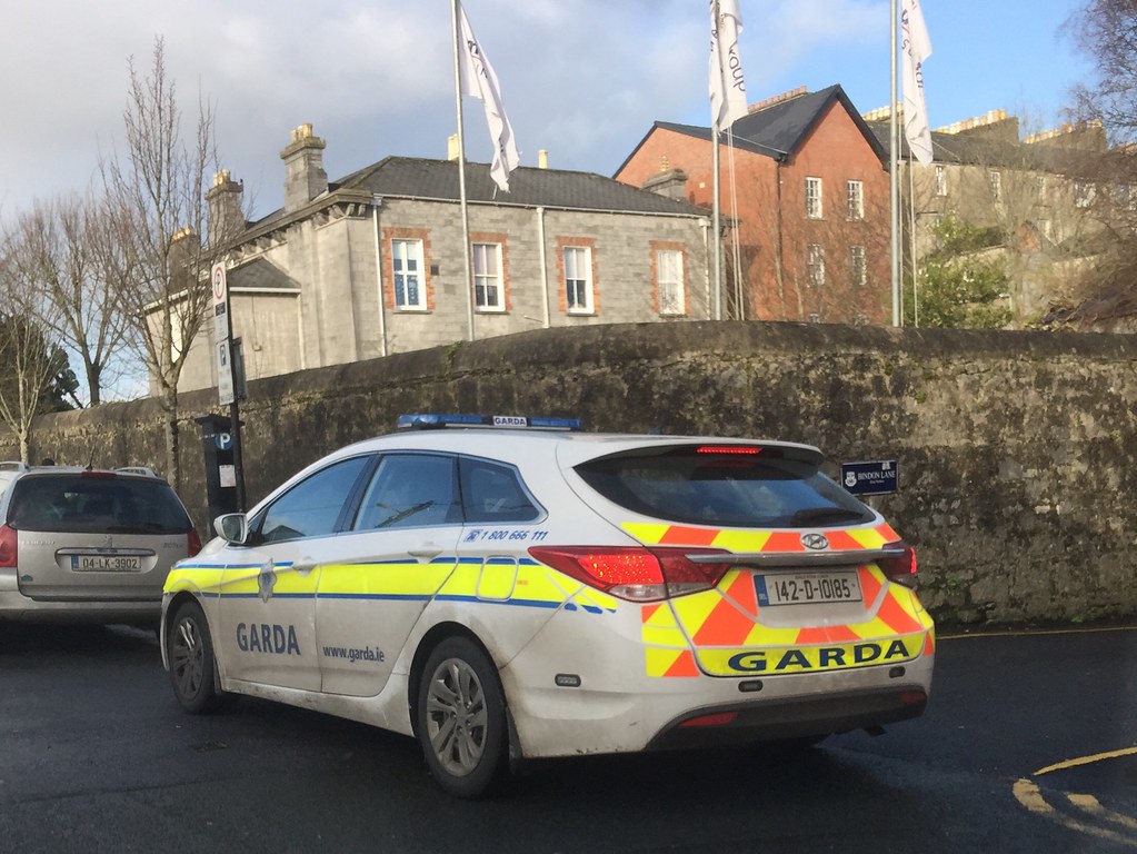Police Car Ireland An Garda Siochana National Irish Police Force