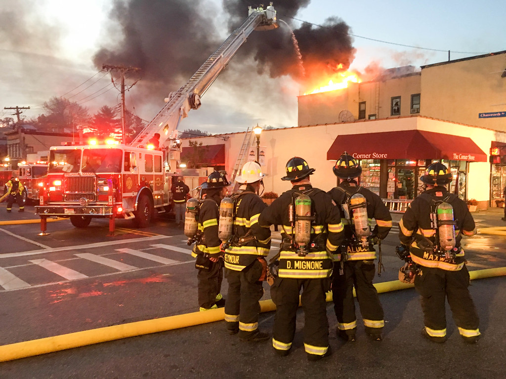 Larchmont MultiAlarm Structure Fire on Palmer Ave Flickr