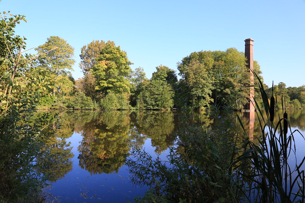 IMG_0652 Stack pool ..Broadwater nr Kidderminster deWills Flickr