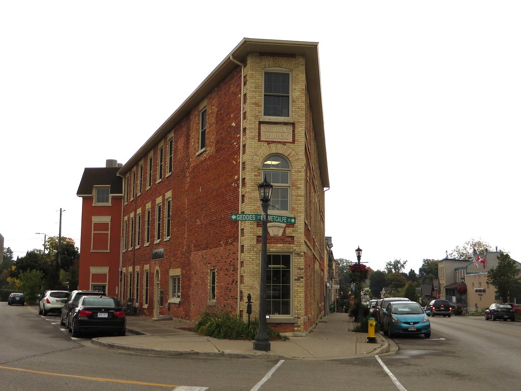 Elora, Ontario Elora is a community in the township of Cen… Flickr