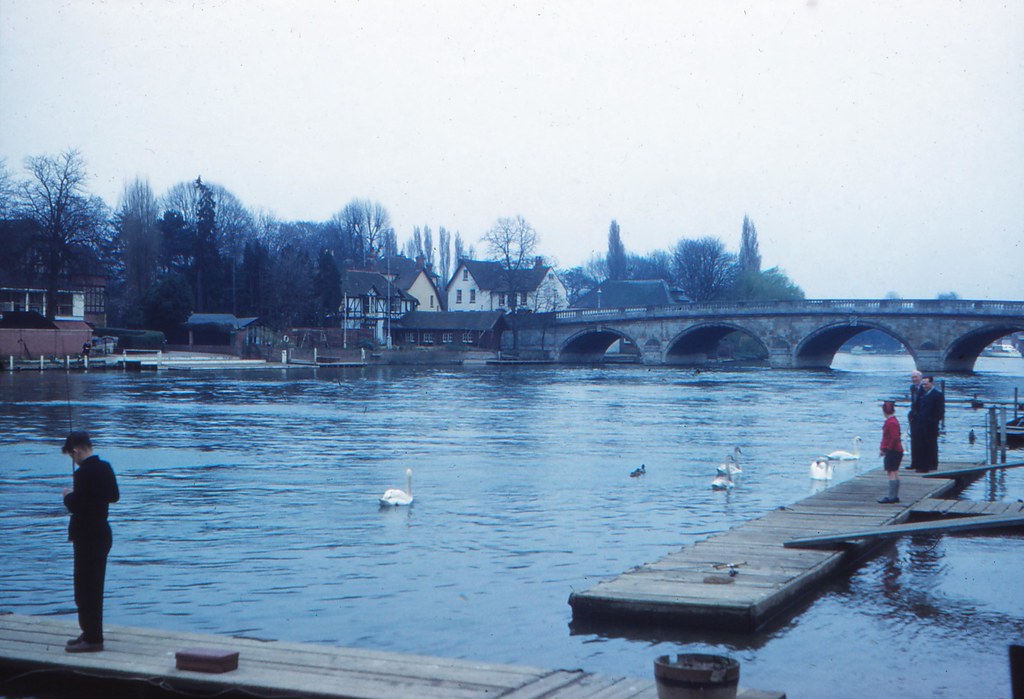 HenleyOnThames , Oxfordshire, UK. 1960 Stuart James Flickr