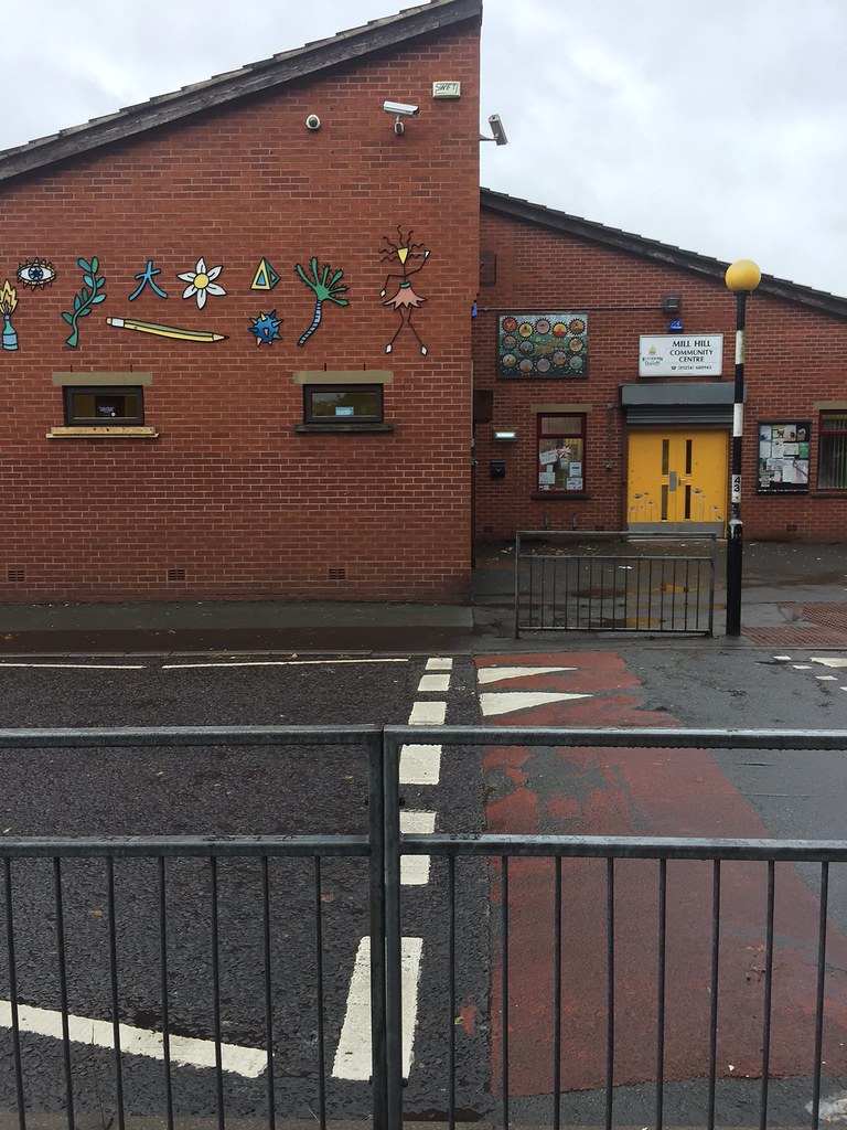 Mill Hill Library Mill Hill Library at Blackburn, Lancashi… Flickr