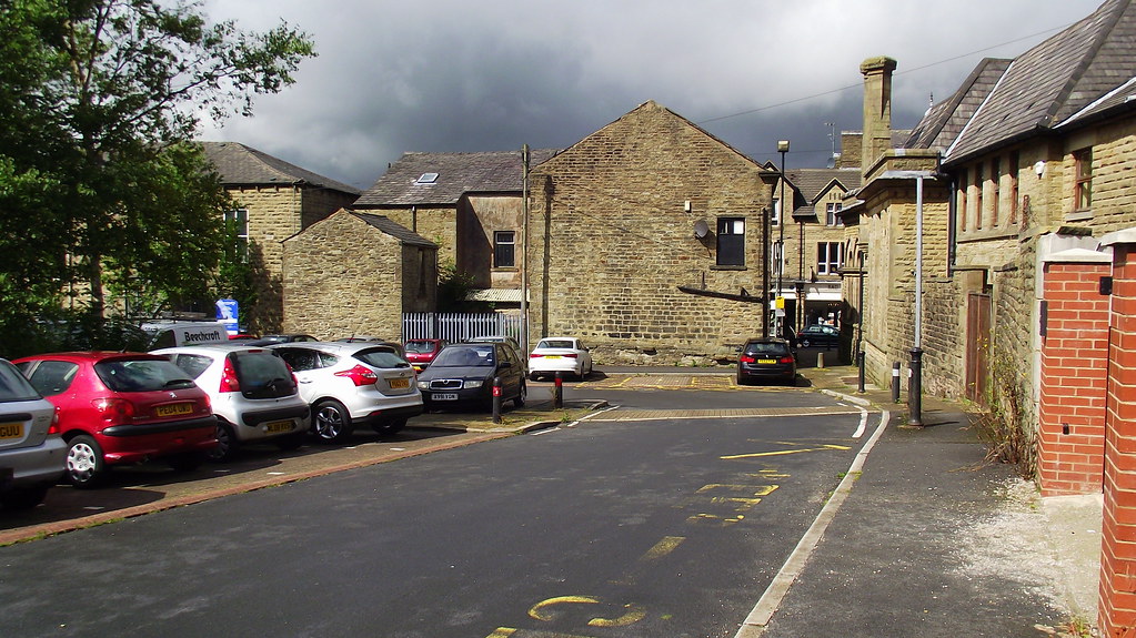 Central Flats, Haslingden for Bryan Yorke Library car park… Flickr