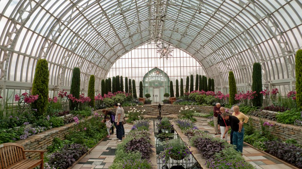 P1110326 What a fabulous greenhouse. Our family took a tri… Flickr