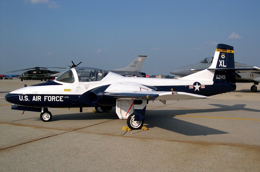 590249 T37B Andrews AFB, MD 2004 Airshow RedRipper24 Flickr