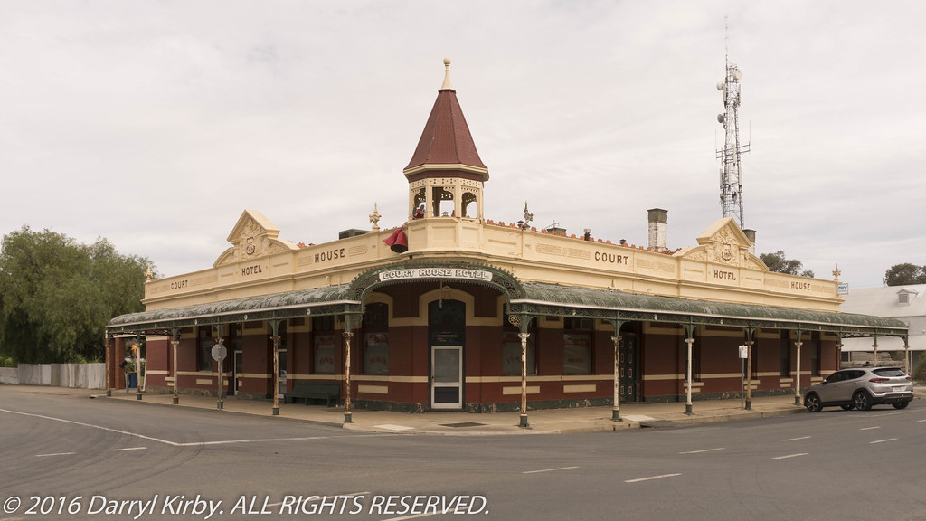 Court House Hotel Nathalia, Vic. Darryl Kirby Flickr