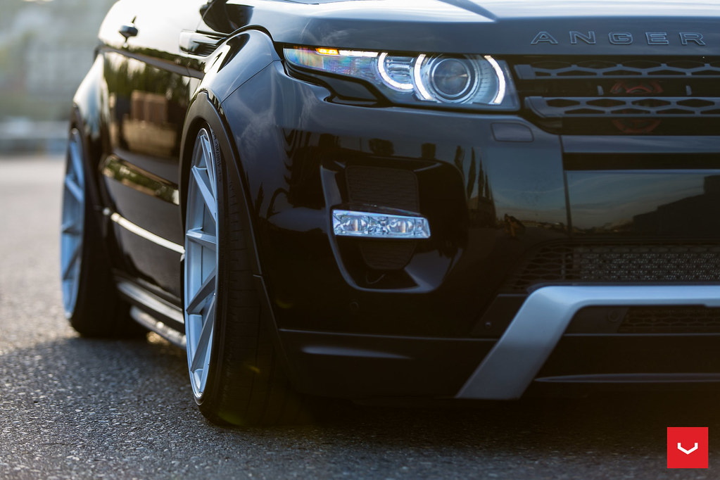 Range Rover Evoque on Air Suspension Vossen CVT Wheels … Flickr