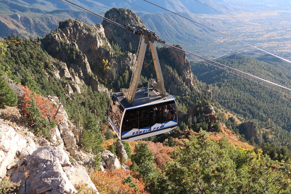 Elevation of Cedar Oaks, Cedar Crest, NM, USA Topographic Map