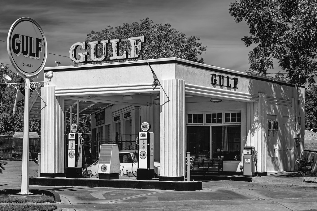 Vintage Gulf Gas Station A vintage restored Gulf gas stati… Flickr