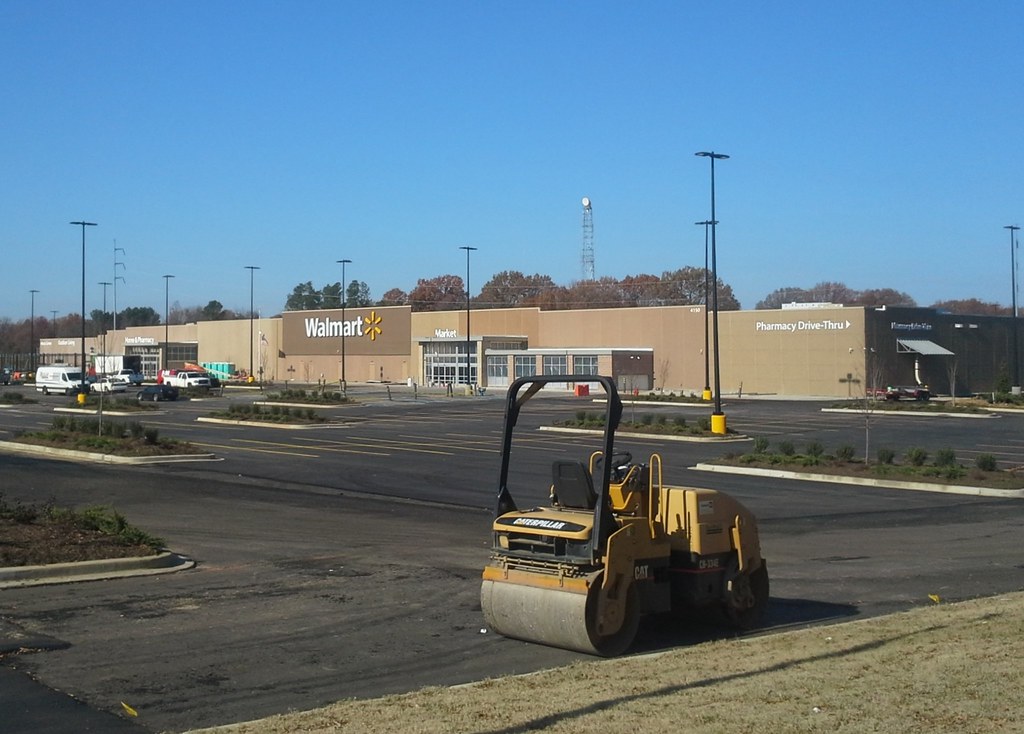 Walmart Horn Lake, getting ready to roll over the local co… Flickr
