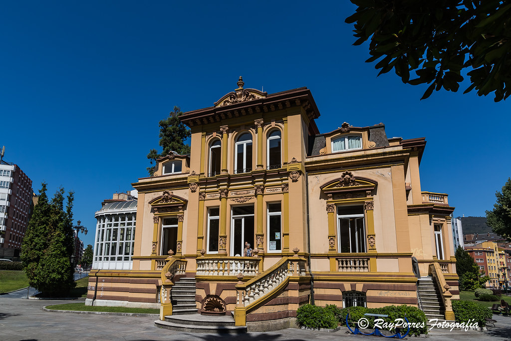 Villa Magdalena en la Avenida de Galicia de Oviedo, Asturi… Flickr