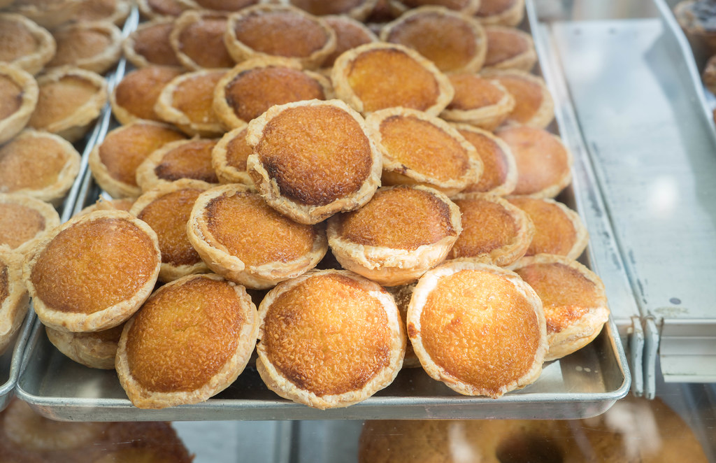 Pastries at Patisserie NotreDame Du Rosaire Montreal, Q… Flickr