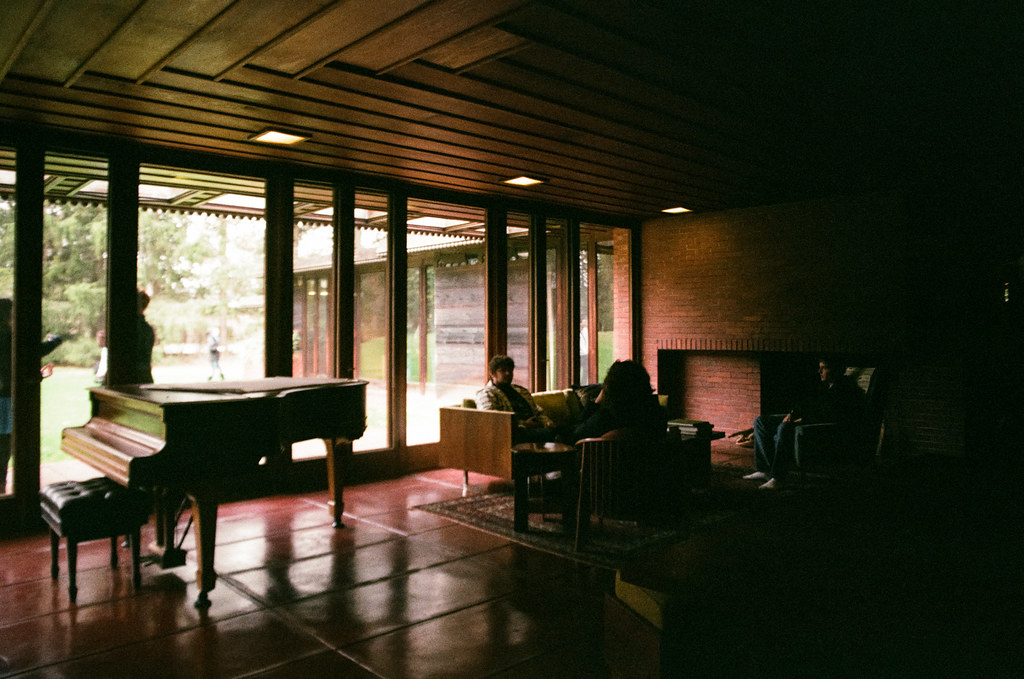 oberlin weltzheimerjohnson house 8 Living area, with gl… Flickr