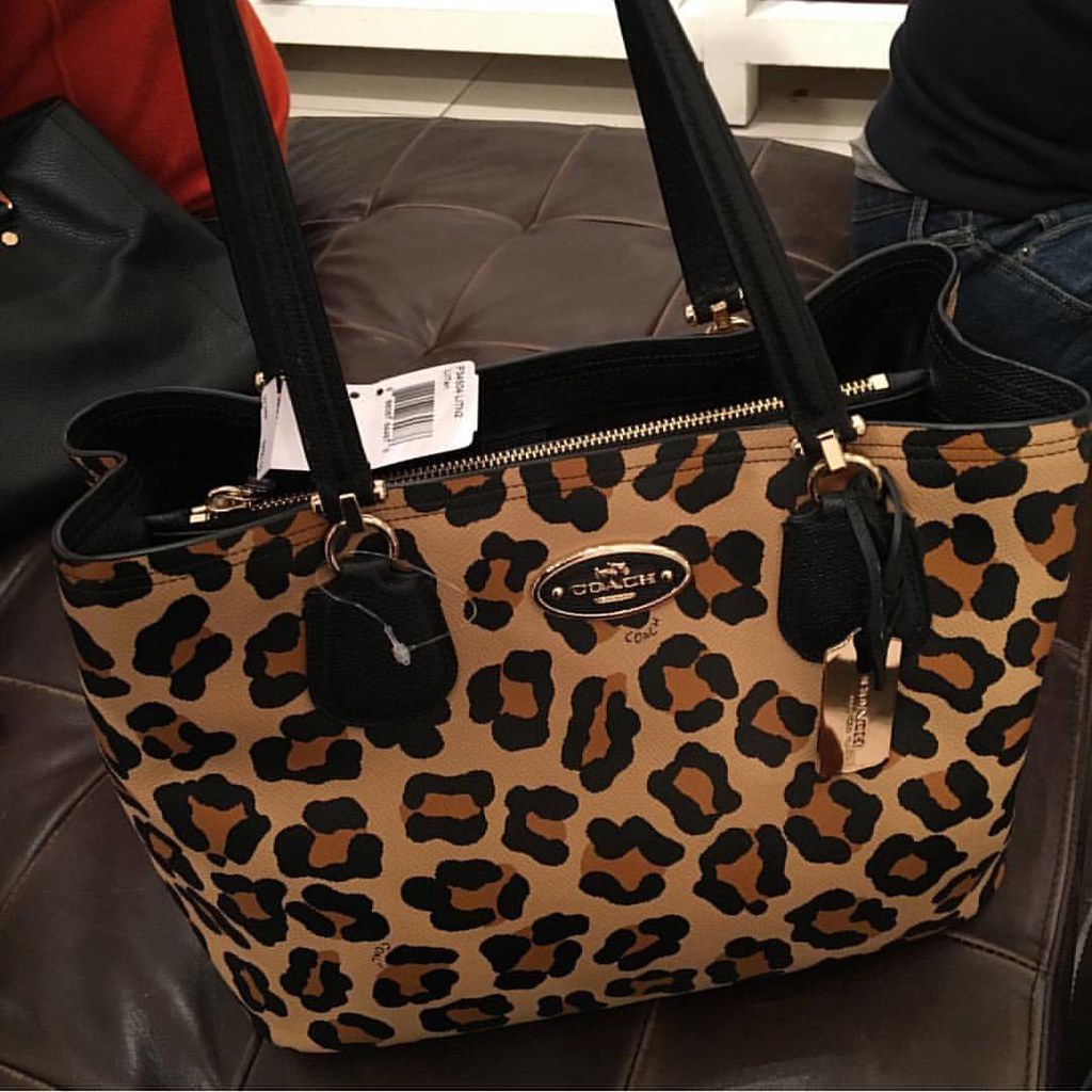 Coach Sale. 2 days only! Rm1040 Coach 34504. Whatsapp/Tele… Flickr