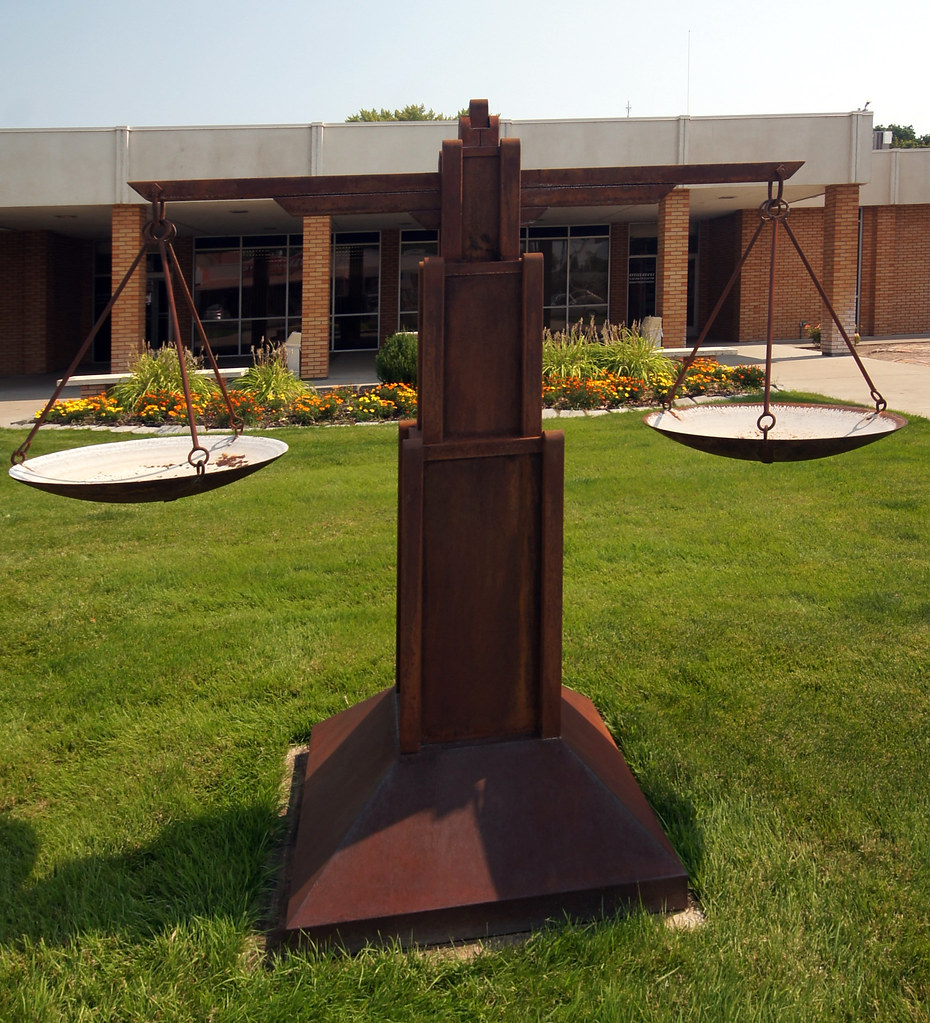 Gooding County Courthouse (scales) Gooding, Idaho 1970 robert e