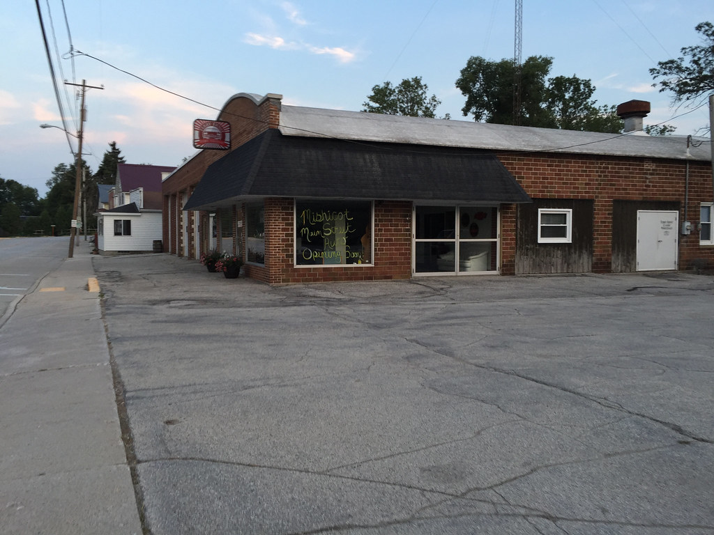 Mishicot Main Street Auto Mishicot, WI Mishicot Main Stre… Flickr