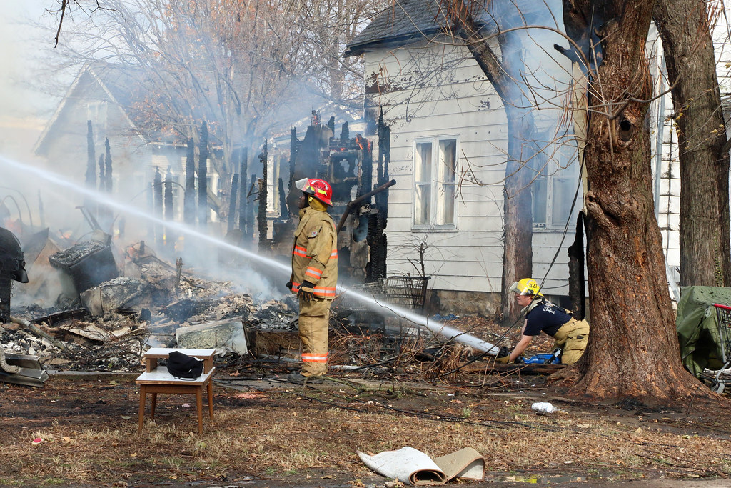 Three House Fire Thanksgiving 2015 417e Flickr