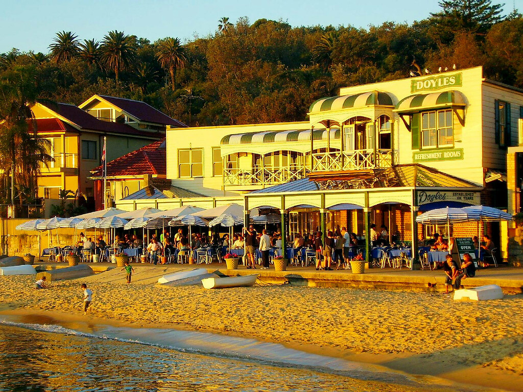 Doyle's on the Beach Doyle's restaurant on the beach in Wa… Flickr