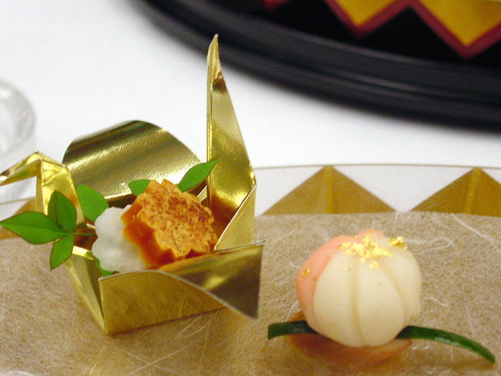 Japanese wedding food Sweets and origami. Almost too beati… Flickr