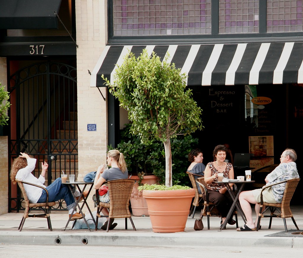 Coffee Shop, Downtown Ventura, CA i080106a 052 brewbooks Flickr