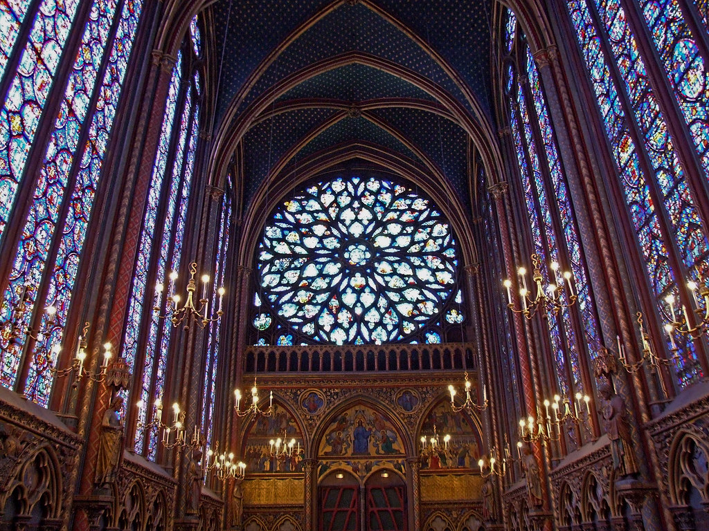 SainteChapelle, Paris The rose window at one end of the u… Flickr